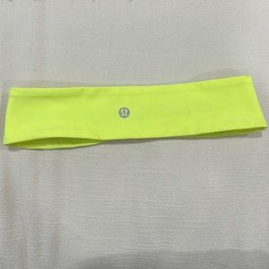 Lululemon Flyaway tamer headband